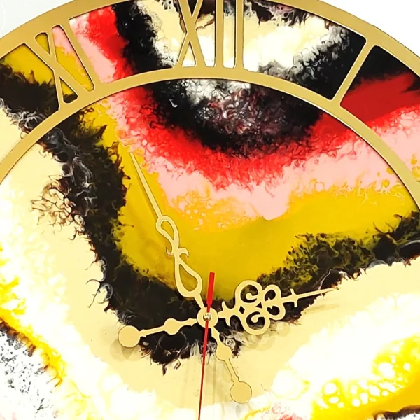 ساعت دیواری رزینی جدید و شیک طرح ژئود 50 سانت