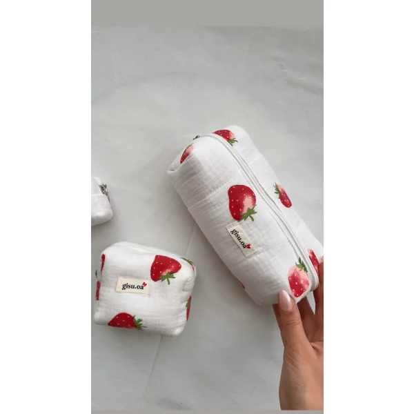 جامدادی توت فرنگی 🍓